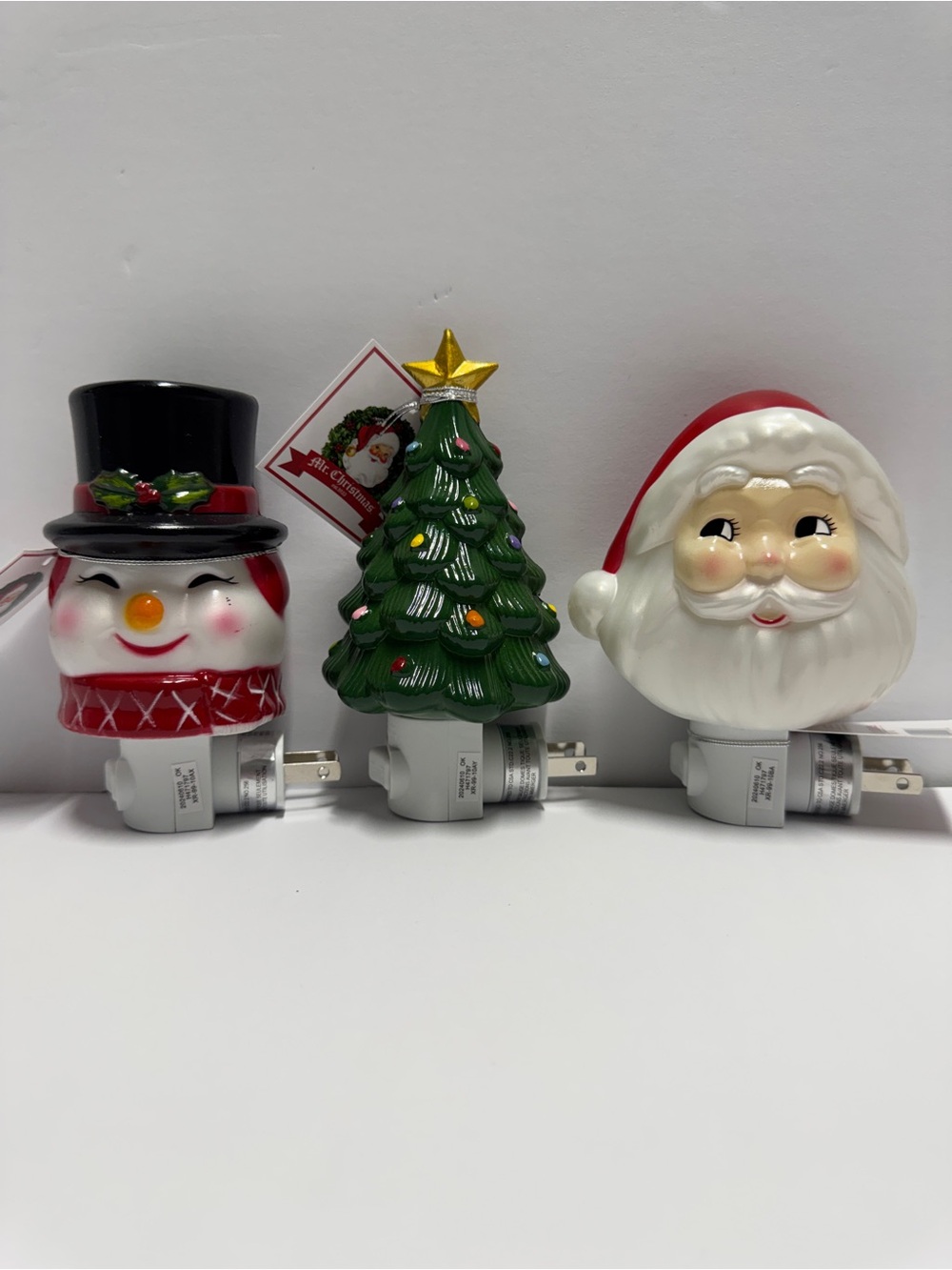 NEW. Mr.Christmas Shatterproof night light- christmas Tree, Snowmam & Santa.